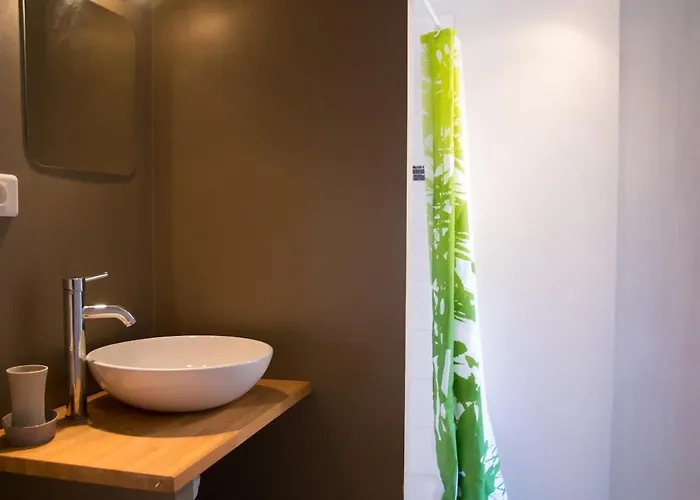 Hébergement de vacances Maison 3 à 200 M De La