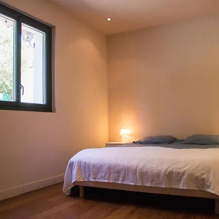 بيت للعطل Maison 3 A 200 M De La *